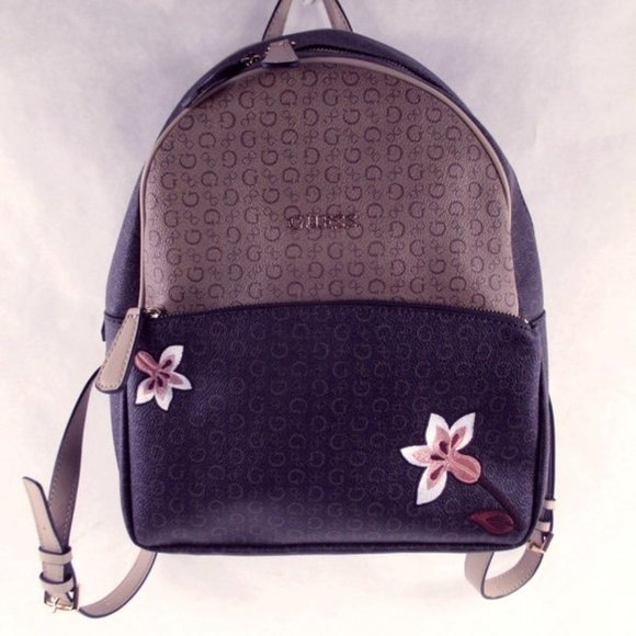 NWOT GUESS EMBELLISHED SIGNATURE BAG - Picture 1 of 7